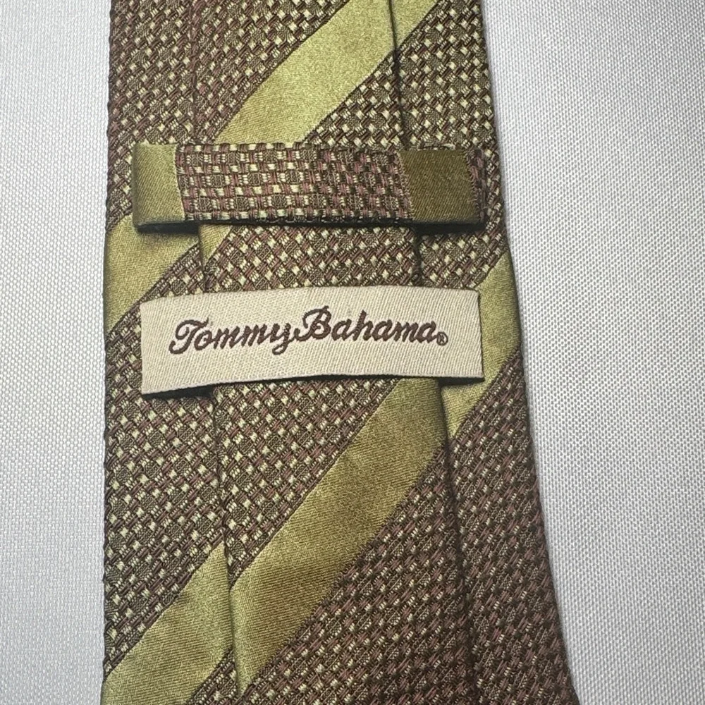 Tommy Bahama Olive and Chocolate Men's Silk Tie